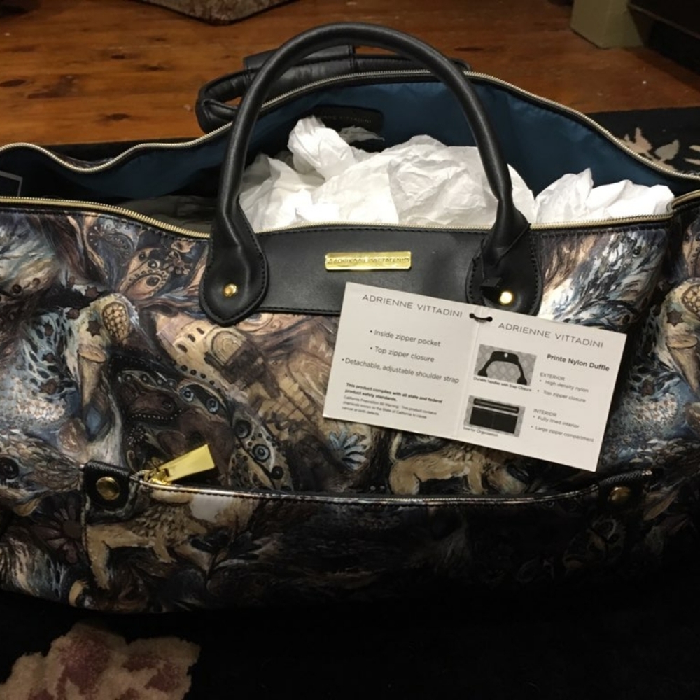 NWT Adrienne Vittadini Peacock Duffel Bag Travel